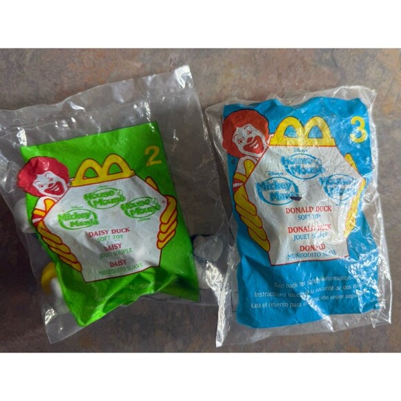 Lot of 2 -VTG 2001 McDonald’s Happy Meal Toys Daisy Duck & Donald Duck Soft Toy - Picture 1 of 2